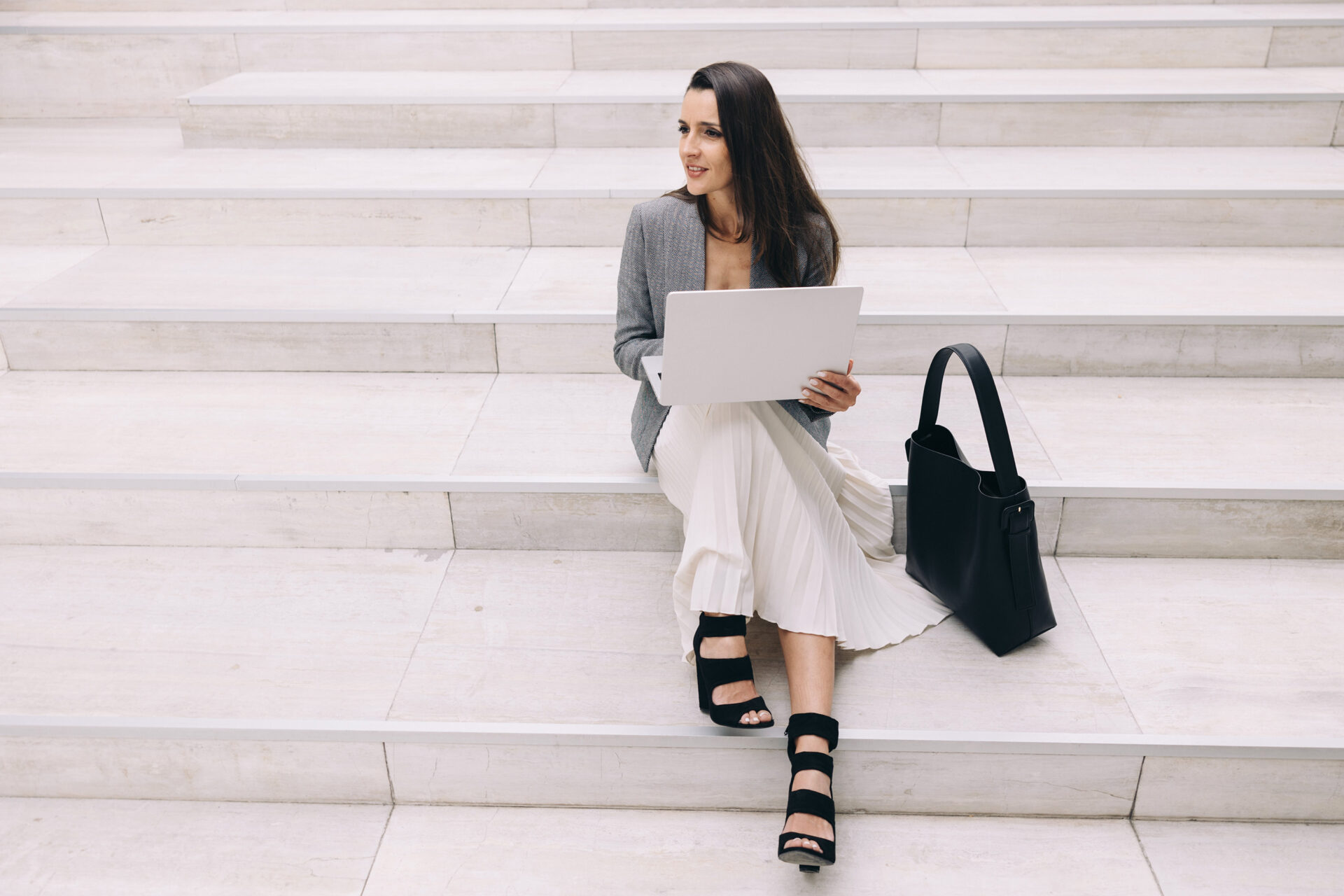 50 Blog Post Ideas for Fashion Bloggers - Blogging Her Way