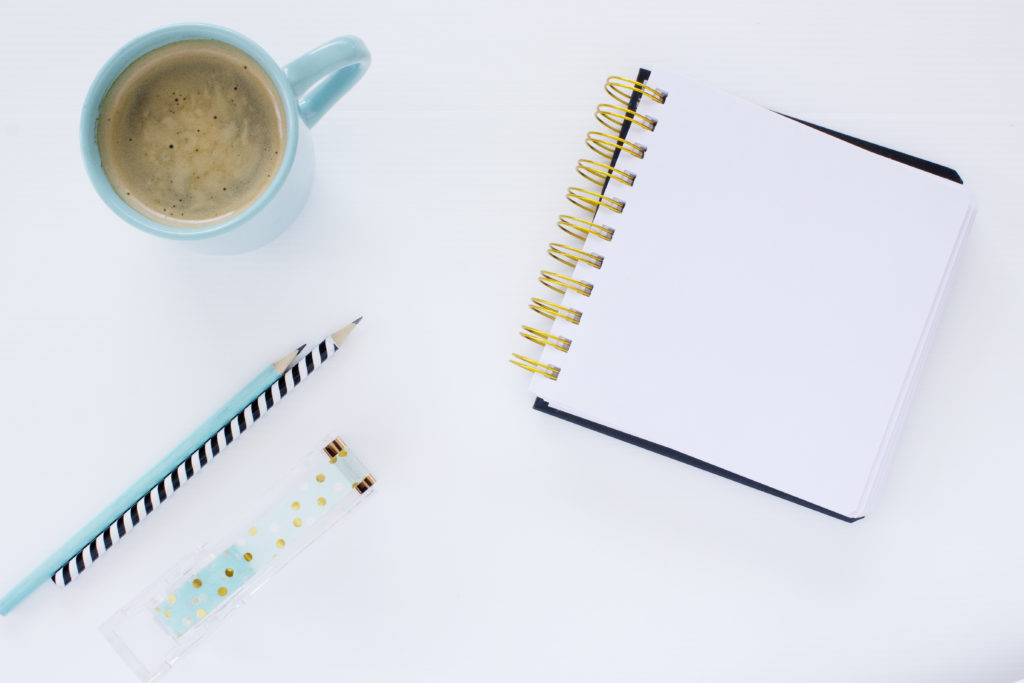 7 Reasons to Start a Blog (And 3 Reasons Why You Shouldn’t)