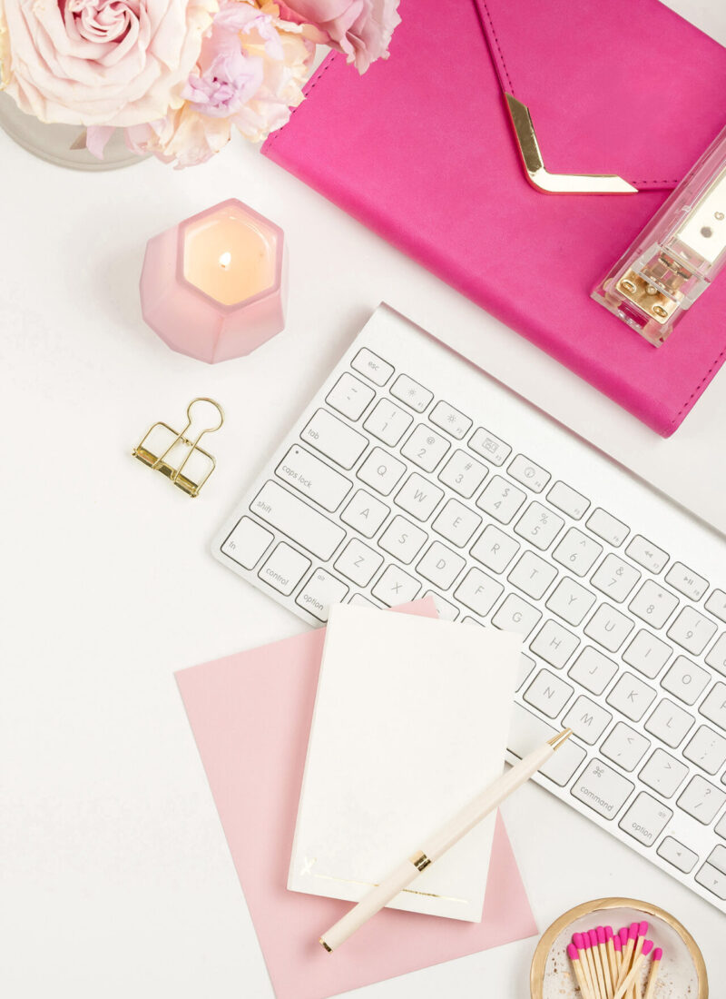 Full Time Blogger