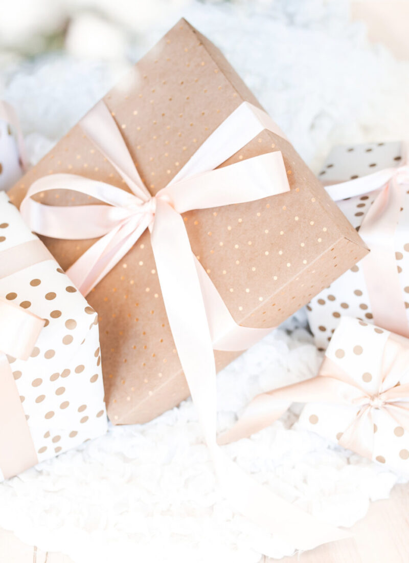 How to Write a Gift Guide
