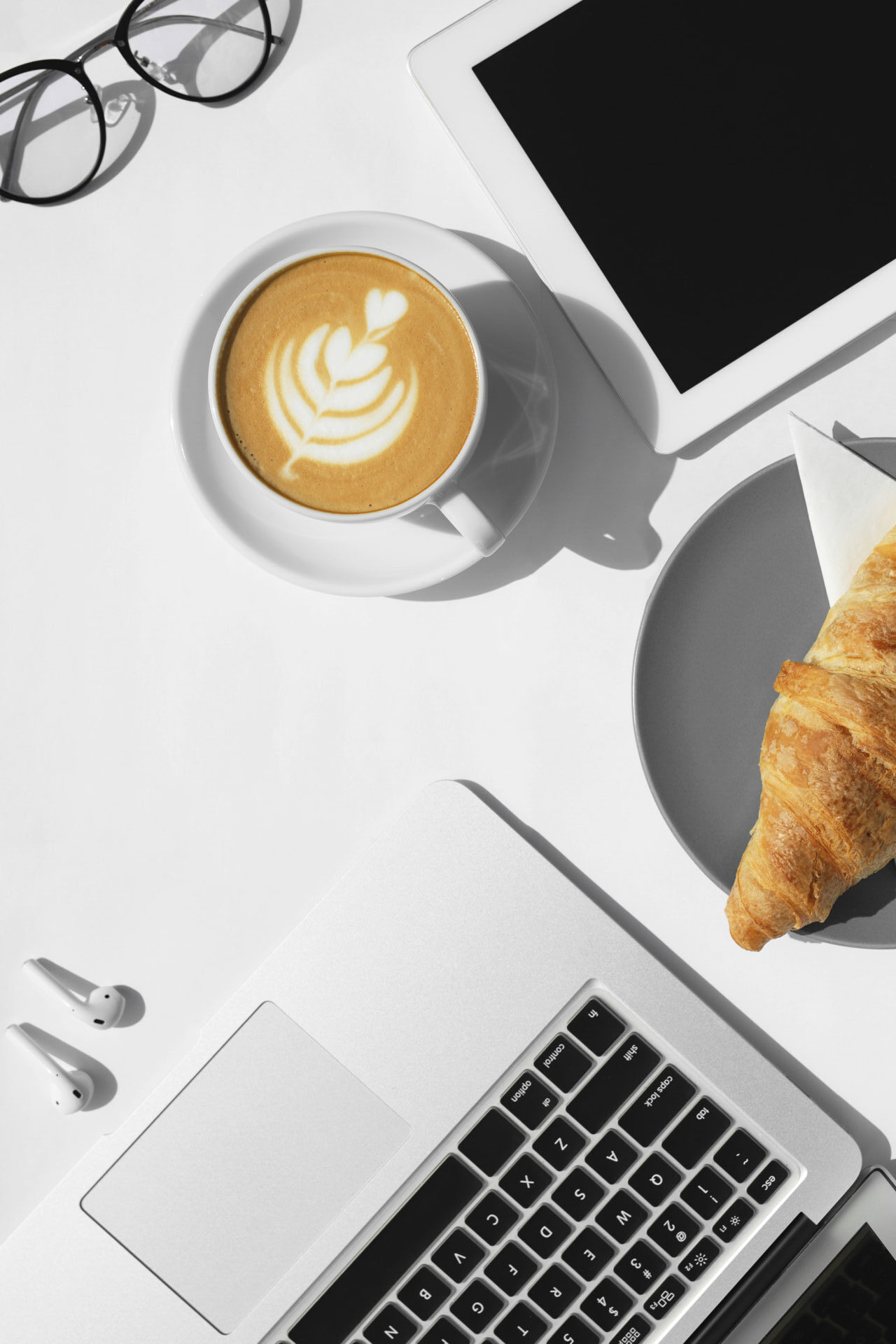 50 Blog Post Ideas for Tech Bloggers - Blogging Her Way